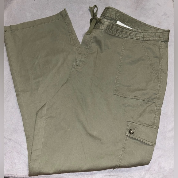 L.L. Bean Favorite Pant - Picture 1 of 3